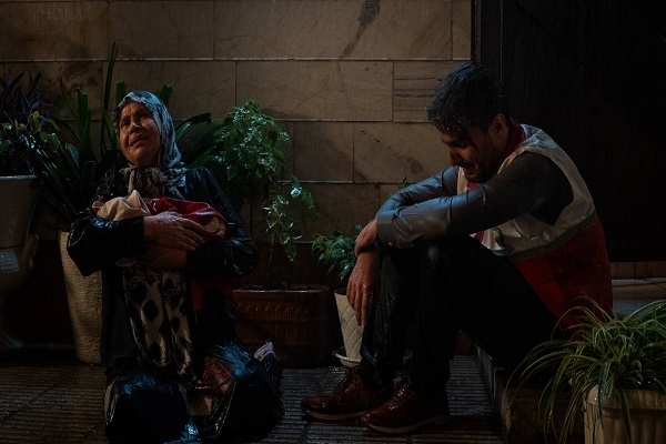 «قرار چهل‌ویکم»؛ بازنمایی ایثار امدادگران در قاب تصویر است