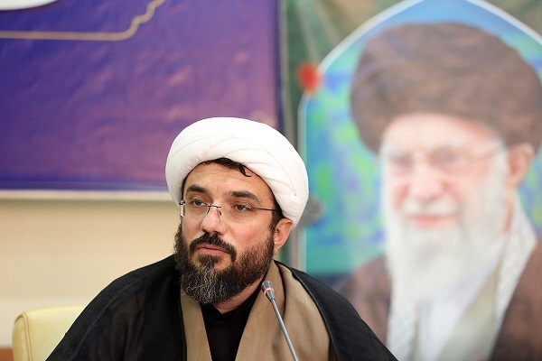 حجت‌الاسلام والمسلمین مهدی حسین‌زاده، مدیر روابط عمومی و تبلیغات حرم بانوی کرامت