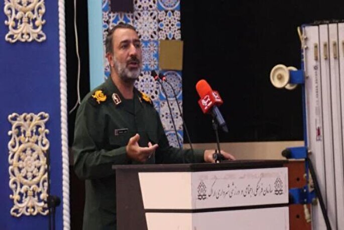 تصور پایان یافتن جنگ میان حق و باطل توهمی خطرناک است