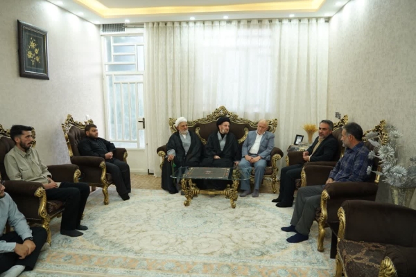 دیدار با خانواده شهید ناوشکن دنا