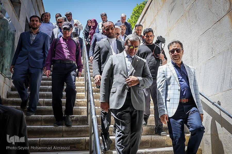 مشهد آماده میزبانی از ۱۰ میلیون زائر در تشییع رهبر شهید