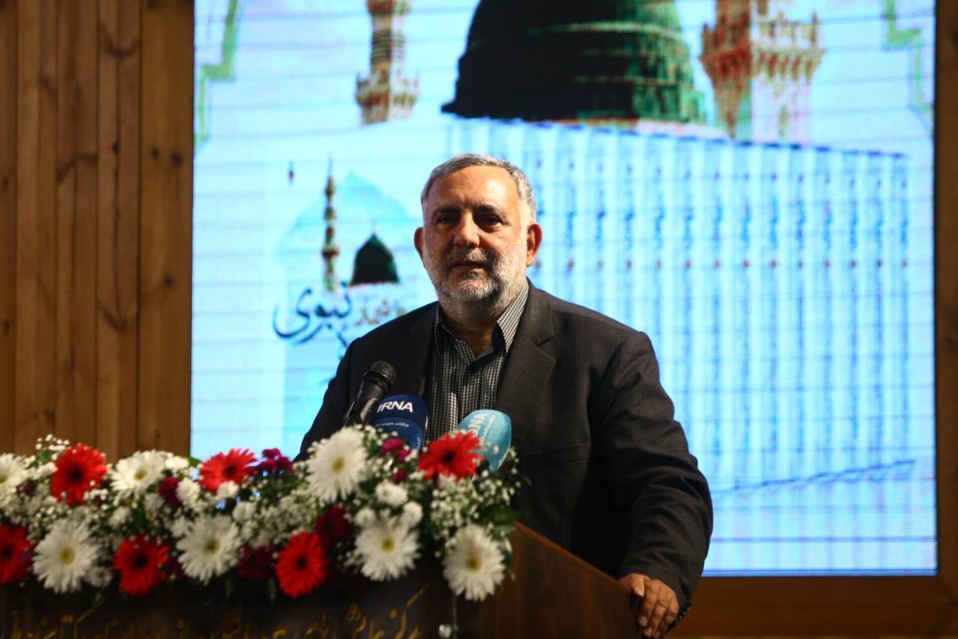 در حال تکمیل