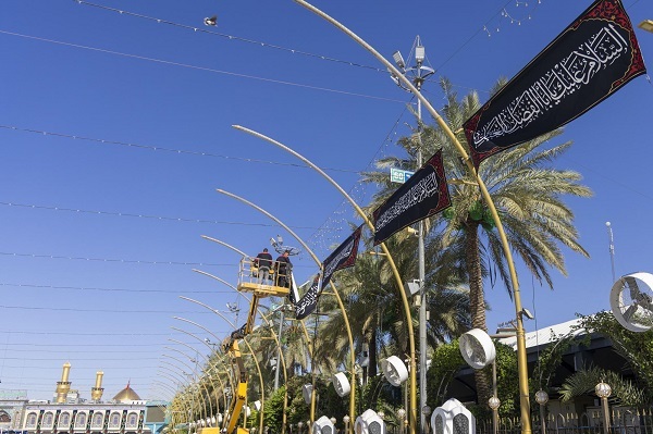 پرده ضريح مطهر امام حسین (ع) تعویض شد + عکس