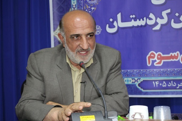 ایوب احمدپور، مدیر مرکز بزرگ اسلامی کردستان