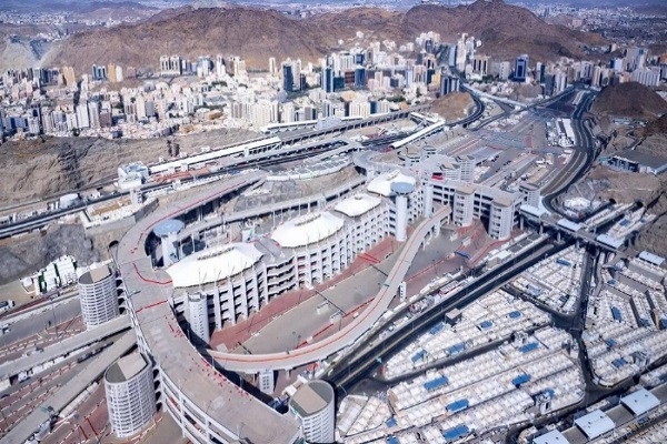 منا