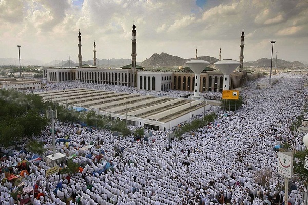 منا