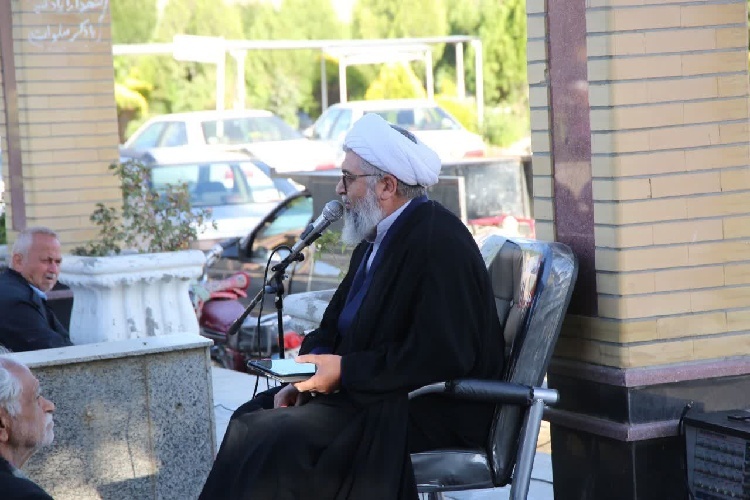 استاد حوزه علمیه قم: درمان یأس، ایمان عمیق به وعده‌های الهی است