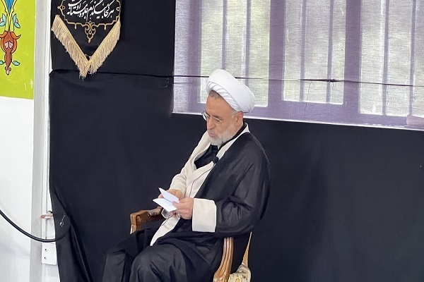 حجت‌الاسلام و المسلمین حیدری، مسئول نهاد نمایندگی مقام معظم رهبری در دانشگاه علم و فناوری مازندران،