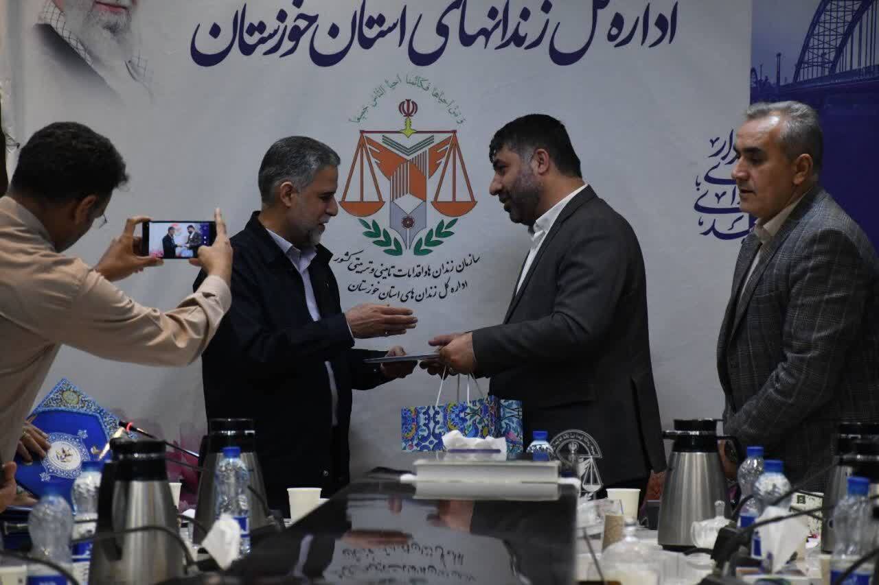 امضای تفاهم‌نامه همکاری راهبردی کمیته امداد و اداره‌کل زندان‌های خوزستان