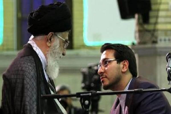 خاطره جالب حامد شاکرنژاد از تلاوت در محضر رهبر شهید + فیلم خاطره جالب حامد شاکرنژاد از تلاوت در محضر رهبر شهید + فیلم