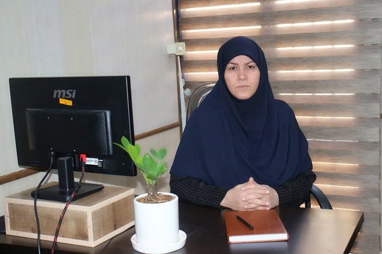زلیخا غلامی، رئیس اداره قرآن و عترت دانشگاه علوم پزشکی همدان