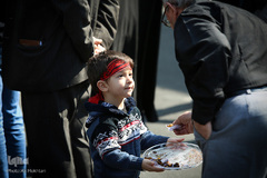 تجمع عزاداران عاشورای فاطمی در میدان هفت تیر