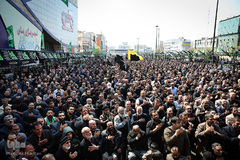 تجمع عزاداران عاشورای فاطمی در میدان هفت تیر