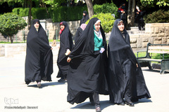 ورود بانوان به محل برگزاری نماز