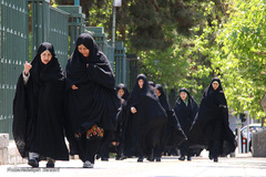 ورود بانوان به محل برگزاری نماز