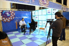 حضور قاری بین المللی محمدرضا پورزرگری در غرفه ایکنا