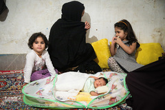 سفره افطار «یک لقمه مهربانی» در کوره پزخانه‌های خاورشهر