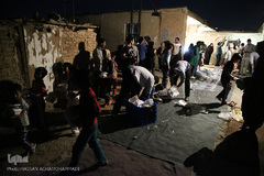 سفره افطار «یک لقمه مهربانی» در کوره پزخانه‌های خاورشهر