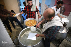 سفره افطار کریم اهل‌بیت(ع)در کوچه پس کوچه‌های جنوب تهران