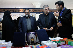 حضور رییس جهاد دانشگاهی در نمایشگاه قرآن