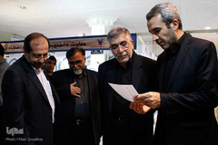 حضور رییس جهاد دانشگاهی در نمایشگاه قرآن