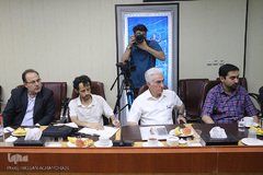 نشست نقد و بررسی کتاب «توحیدگرایی و صلح»