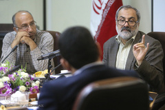 عماد افروغ، استاد دانشگاه تهران