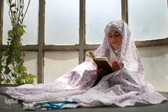 کوثری که زلال بچگی‌اش را با قرآن سپری می‌کند