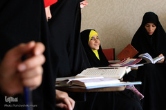 کوثری که زلال بچگی‌اش را با قرآن سپری می‌کند