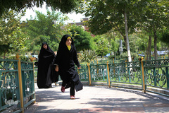 کوثری که زلال بچگی‌اش را با قرآن سپری می‌کند