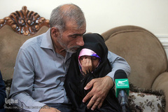 پدر و دختر شهید قرآنی مدافع حرم «مصطفی صدرزاده»