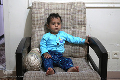 محمد علی پسر شهید قرآنی مدافع حرم «مصطفی صدرزاده»