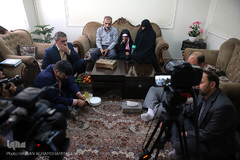 دیدار نمایندگان جامعه قرآنی با خانواده شهید مدافع حرم «مصطفی صدرزاده»