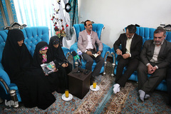 دیدار نمایندگان جامعه قرآنی با خانواده شهید مدافع حرم «مرتضی کریمی»