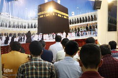 جلسه هفتگی محفل قرآنی استاد امین پویا