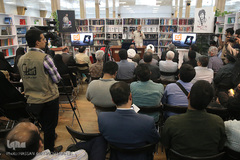  رونمایی از کتاب «به روایت همت»