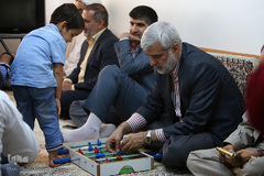 دیدار نمایندگان جامعه قرآنی با خانواده شهید مدافع حرم «احمد اعطایی»