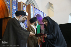 تقدیر از برگزیدگان در مراسم اختتامیه سی و نهمین مسابقات قرآن کریم سازمان اوقاف و امور خیریه