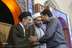 تقدیر از برگزیدگان در مراسم اختتامیه سی و نهمین مسابقات قرآن کریم سازمان اوقاف و امور خیریه