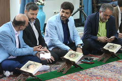 آئین تجلیل از حافظان و قاریان محافل انس با قرآن حرم مطهر امام خمینی(ره)