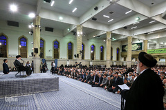 دیدار خانواده‌های شهدای منا با رهبر معظم انقلاب