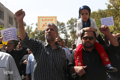 راهپیمایی نمازگزاران درمحکومیت جنایات آل‌سعود