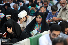 دعای عرفه در حسینیه صنف لباس فروشان تهران