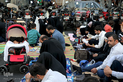 دعای عرفه در حسینیه صنف لباس فروشان تهران