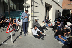 دعای عرفه در حسینیه صنف لباس فروشان تهران