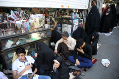 دعای عرفه در حسینیه صنف لباس فروشان تهران