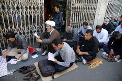 دعای عرفه در حسینیه صنف لباس فروشان تهران