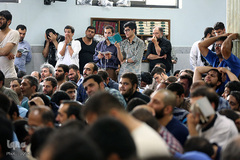 دعای عرفه در حسینیه صنف لباس فروشان تهران