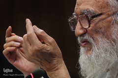 آیت الله موحدی کرمانی