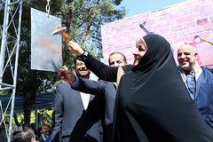 حضور سرکار خانم معصومه آباد در مراسم زنگ دانش آموز شهید در گلزار مطهر شهدا